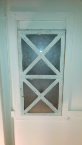 "Art Deco" light in upstairs corridor. (possibly Holophane)